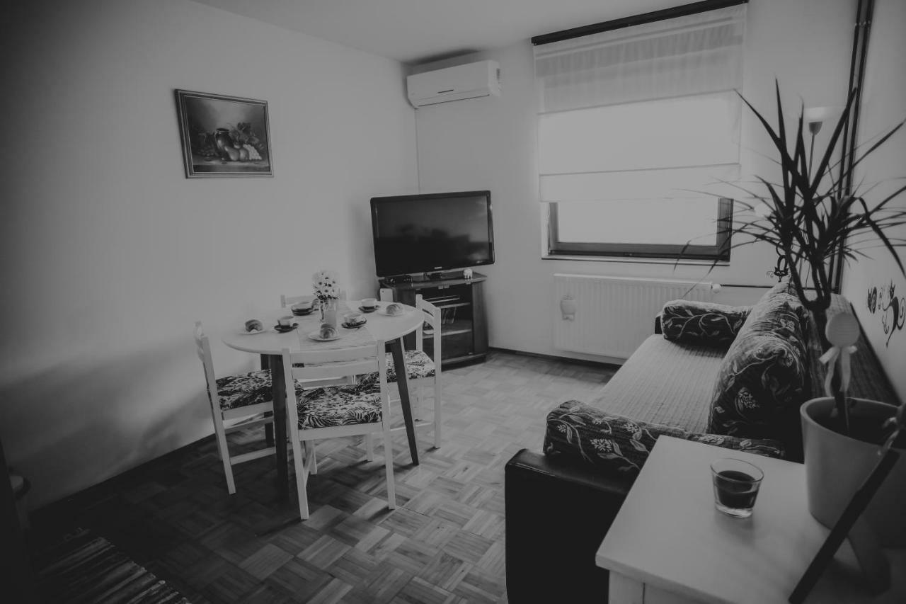 Petros apartmani Vukovar Exterior foto